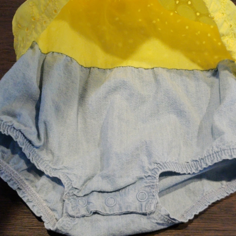 Infant Dress - Picture 2 of 6